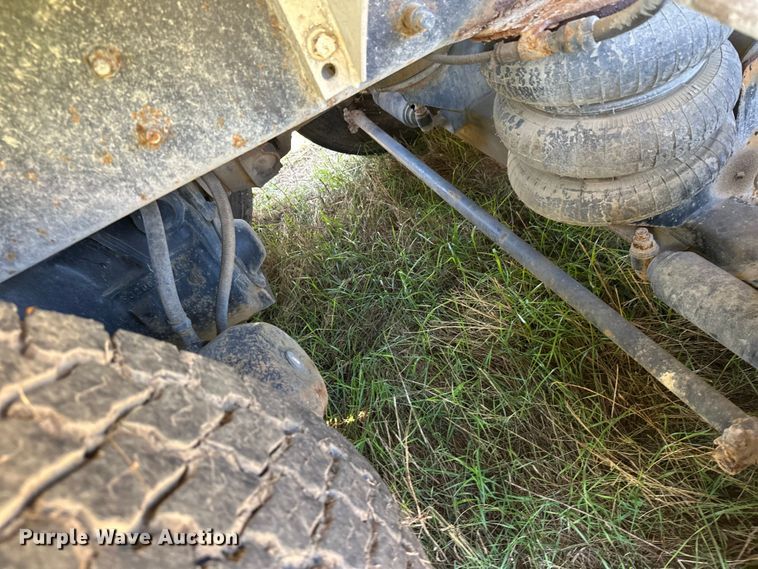 image for item DW4367 2000 Sterling L-Line ready mix truck