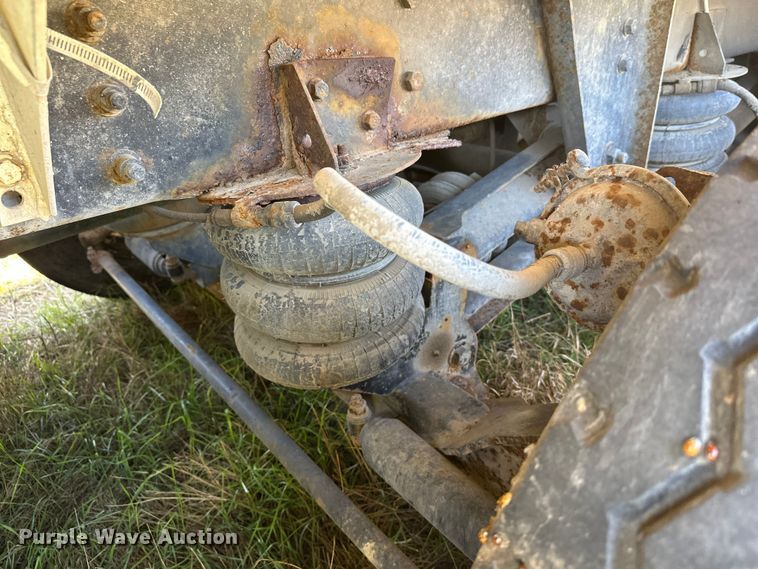 image for item DW4367 2000 Sterling L-Line ready mix truck