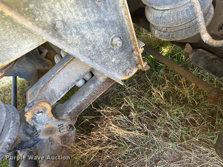 image for item DW4367 2000 Sterling L-Line ready mix truck