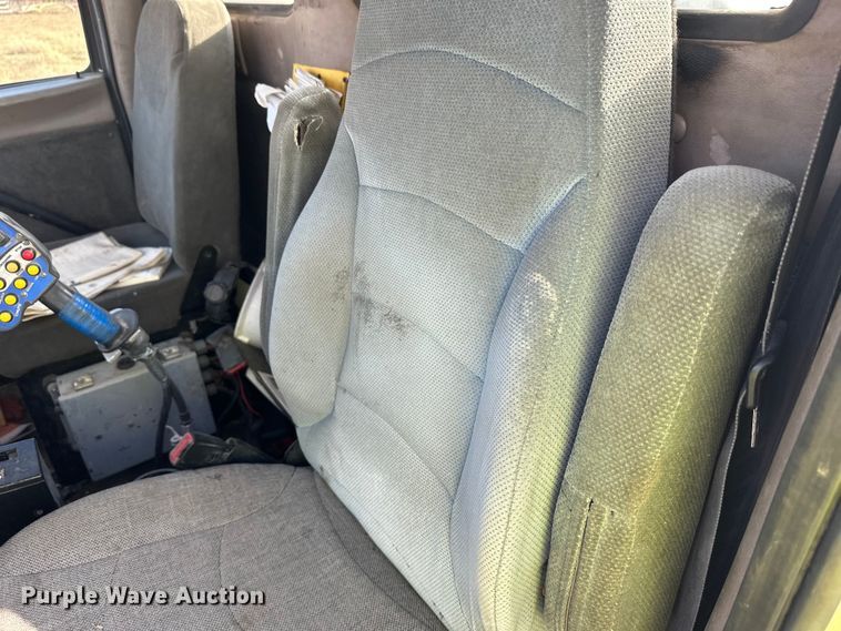 image for item DW4367 2000 Sterling L-Line ready mix truck