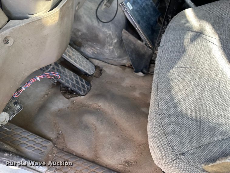 image for item DW4367 2000 Sterling L-Line ready mix truck