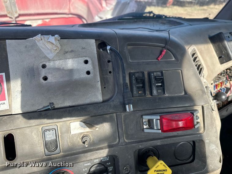 image for item DW4367 2000 Sterling L-Line ready mix truck