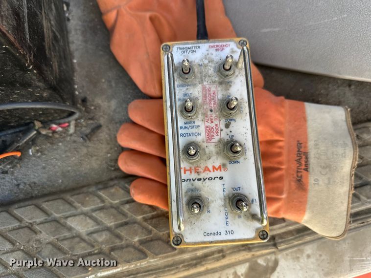 image for item DW4367 2000 Sterling L-Line ready mix truck