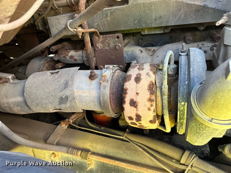 image for item DW4367 2000 Sterling L-Line ready mix truck