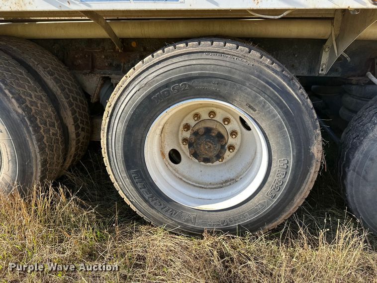 image for item DW4367 2000 Sterling L-Line ready mix truck