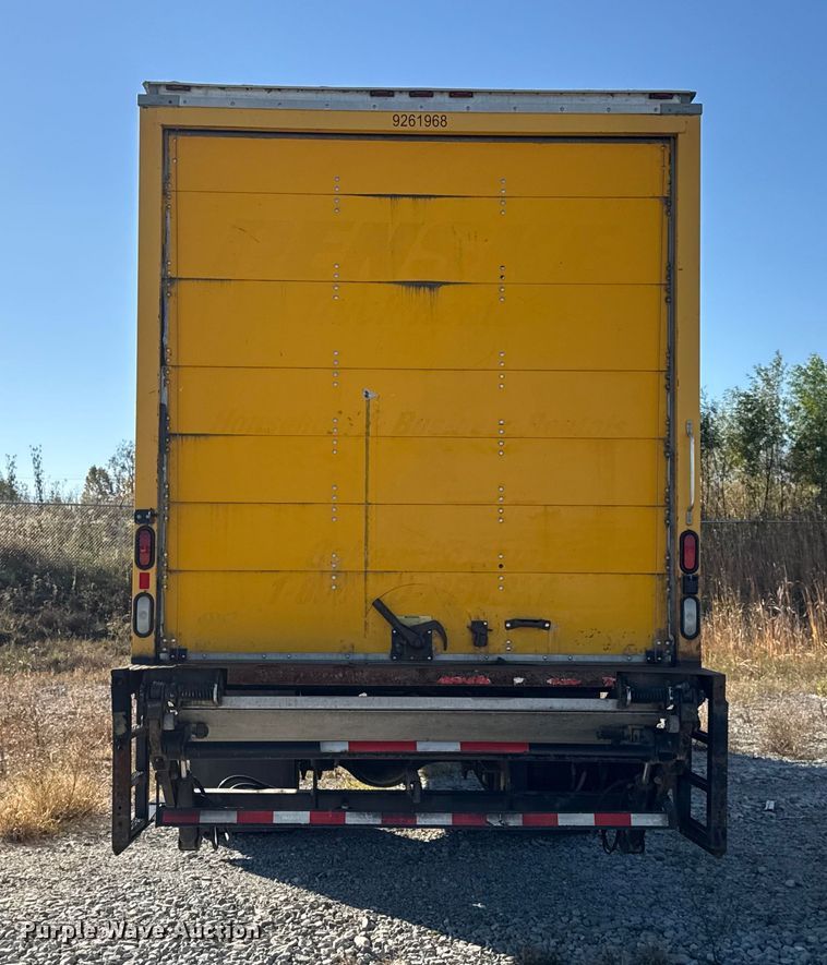 image for item DW6669 2014 International 4300 Durastar box truck