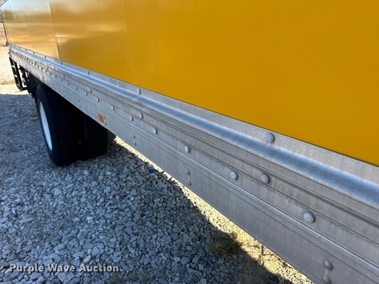 image for item DW6669 2014 International 4300 Durastar box truck