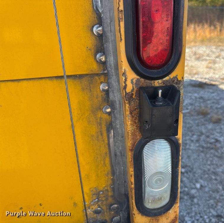 image for item DW6669 2014 International 4300 Durastar box truck