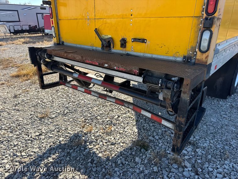 image for item DW6669 2014 International 4300 Durastar box truck