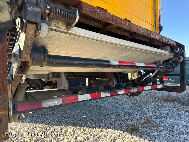 image for item DW6669 2014 International 4300 Durastar box truck