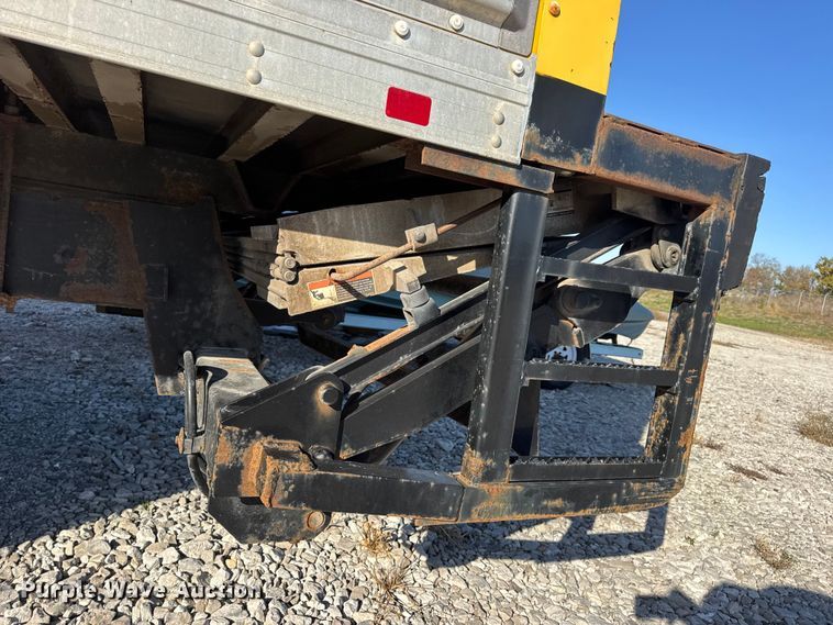 image for item DW6669 2014 International 4300 Durastar box truck