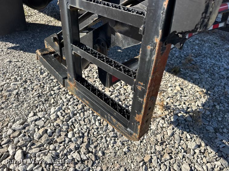 image for item DW6669 2014 International 4300 Durastar box truck