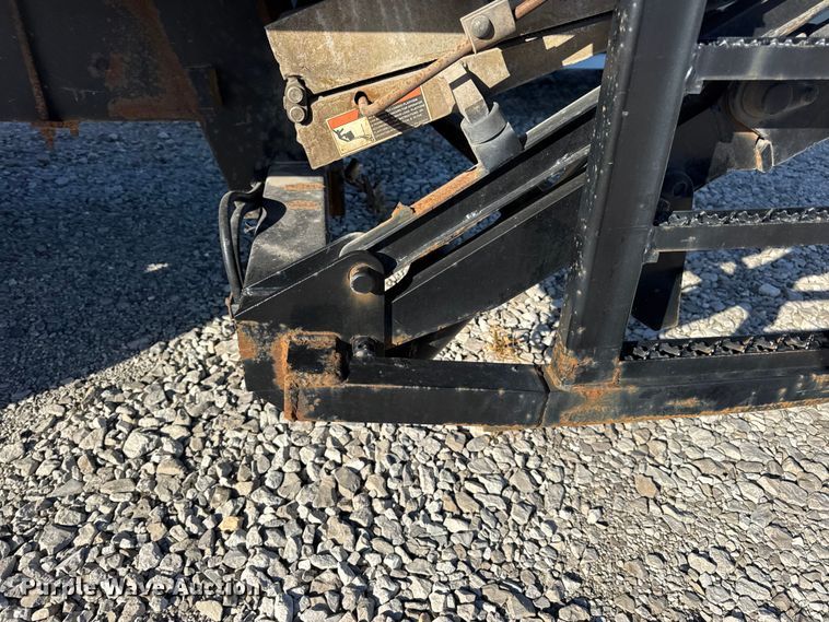 image for item DW6669 2014 International 4300 Durastar box truck