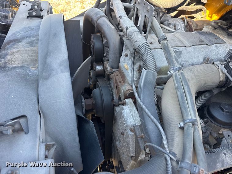 image for item DW6669 2014 International 4300 Durastar box truck