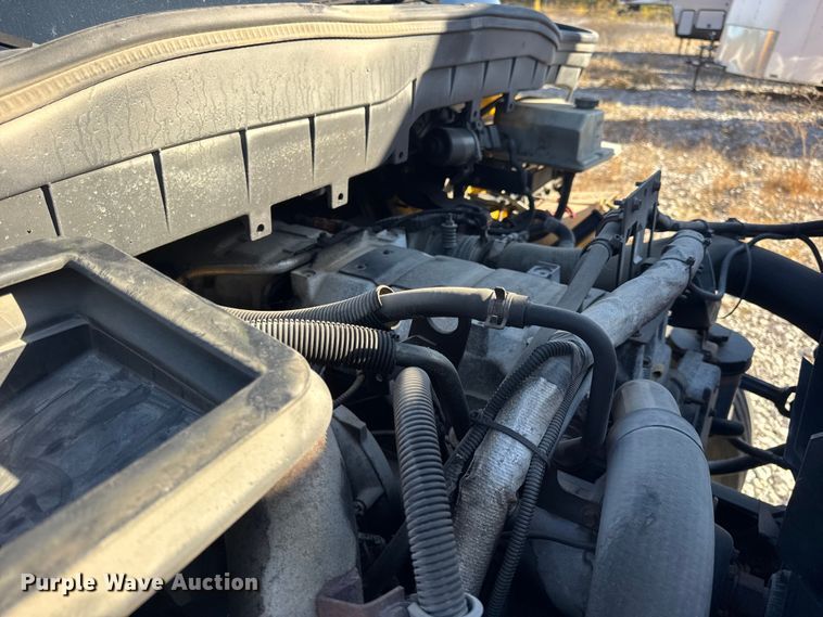 image for item DW6669 2014 International 4300 Durastar box truck