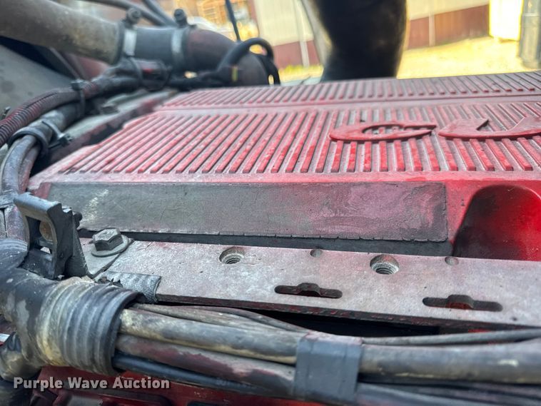 image for item DW6673 2006 International 9900i semi truck