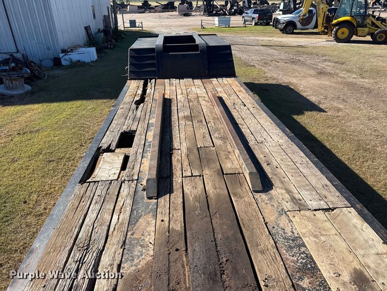 image for item DW6753 2008 Pitts LB35-33 drop deck equipment trailer