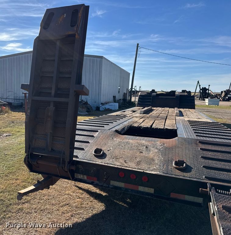 image for item DW6753 2008 Pitts LB35-33 drop deck equipment trailer