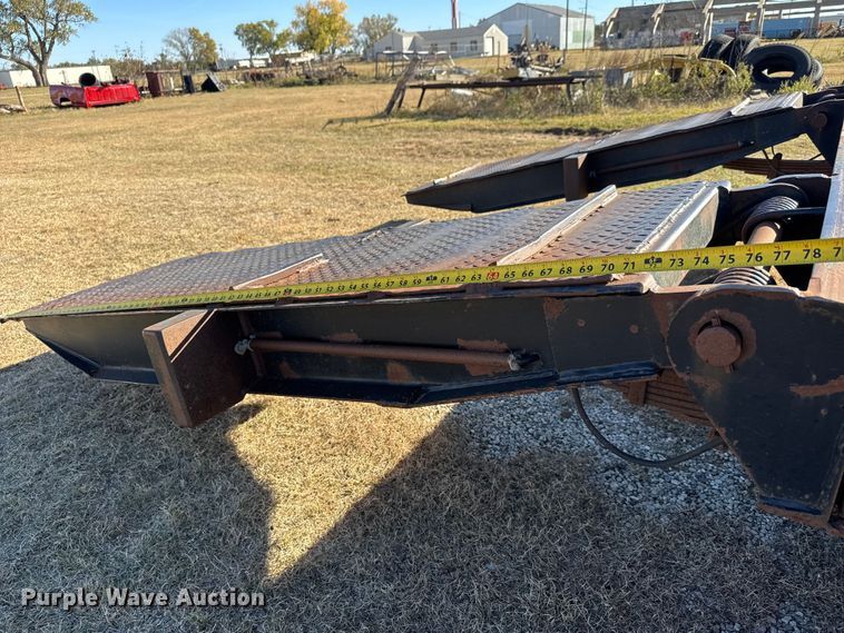 image for item DW6753 2008 Pitts LB35-33 drop deck equipment trailer