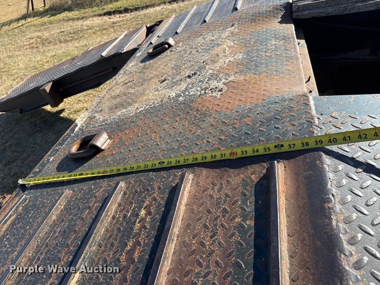 image for item DW6753 2008 Pitts LB35-33 drop deck equipment trailer