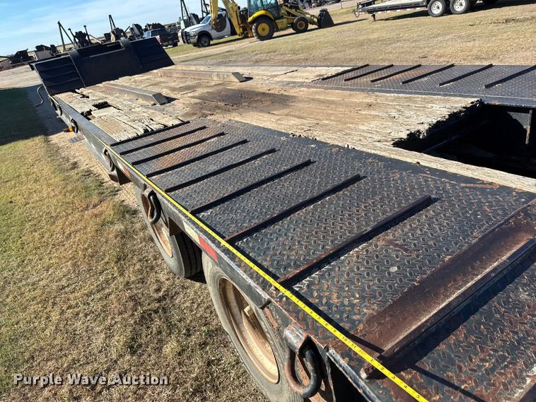 image for item DW6753 2008 Pitts LB35-33 drop deck equipment trailer