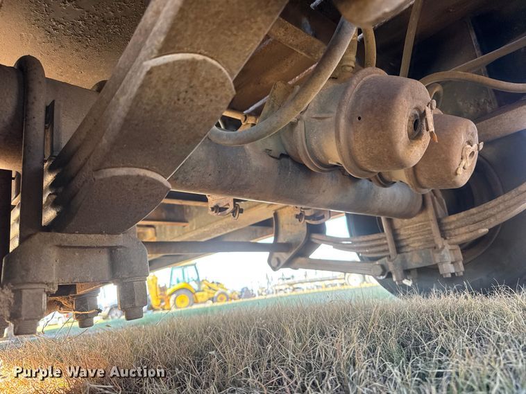 image for item DW6753 2008 Pitts LB35-33 drop deck equipment trailer