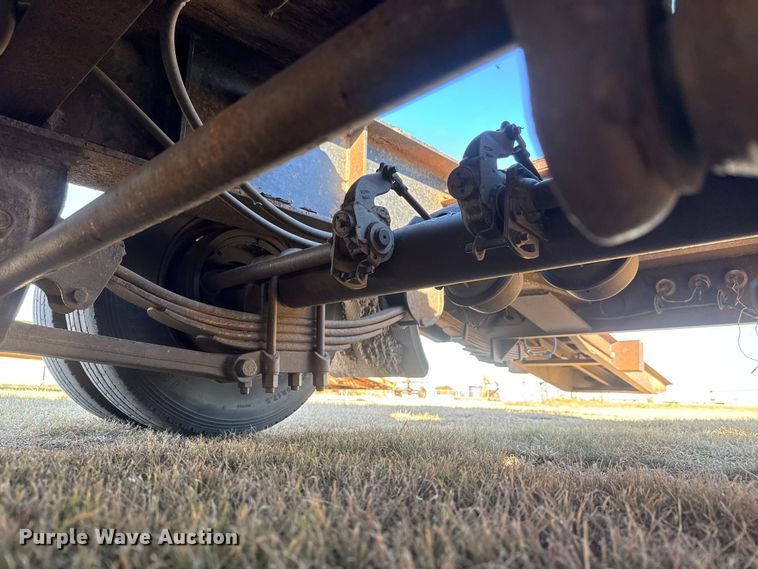 image for item DW6753 2008 Pitts LB35-33 drop deck equipment trailer