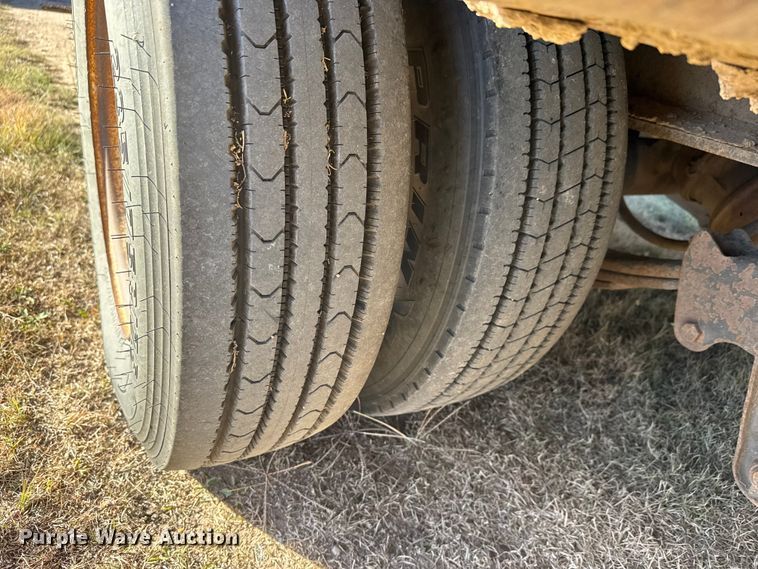 image for item DW6753 2008 Pitts LB35-33 drop deck equipment trailer