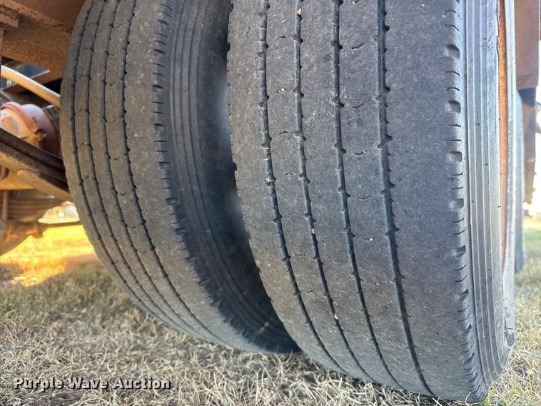 image for item DW6753 2008 Pitts LB35-33 drop deck equipment trailer