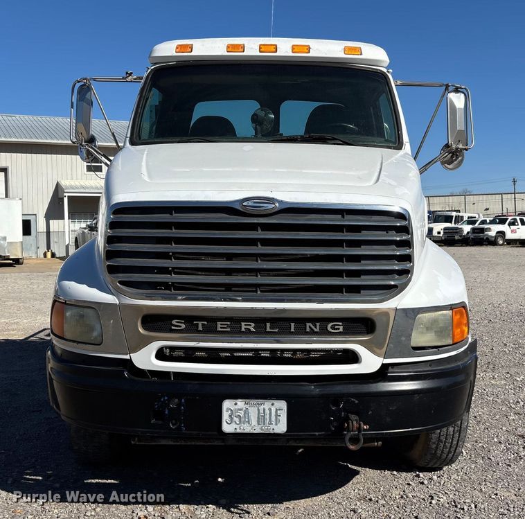 image for item DW7265 2003 Sterling reel truck