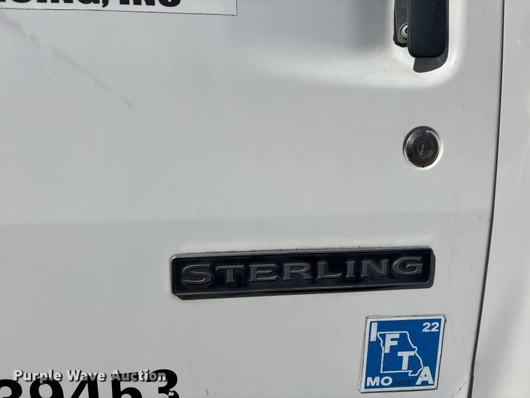 image for item DW7265 2003 Sterling reel truck