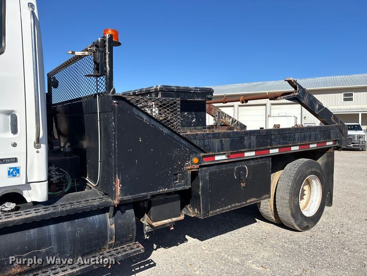 image for item DW7265 2003 Sterling reel truck