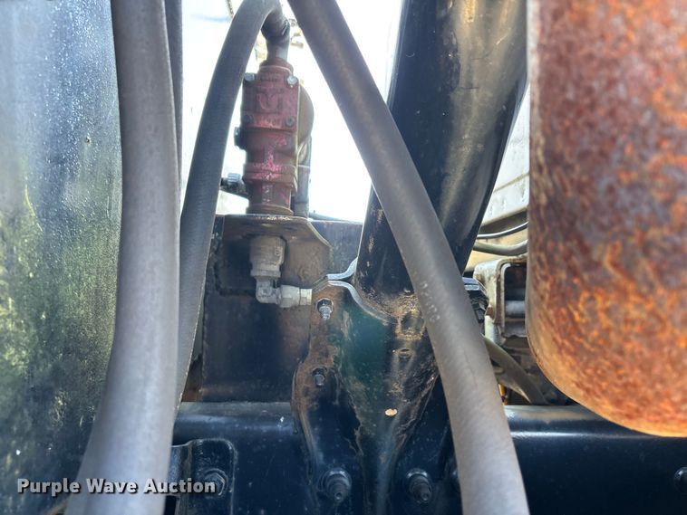 image for item DW7265 2003 Sterling reel truck