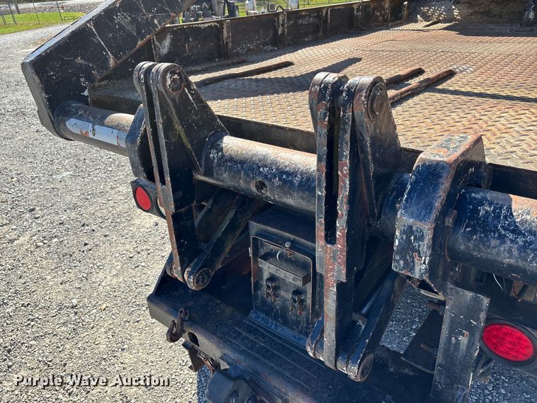 image for item DW7265 2003 Sterling reel truck