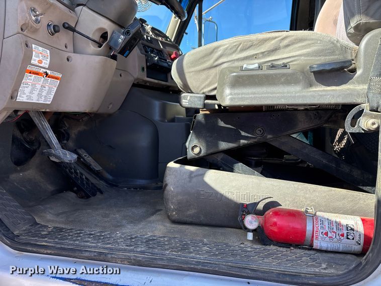 image for item DW7265 2003 Sterling reel truck