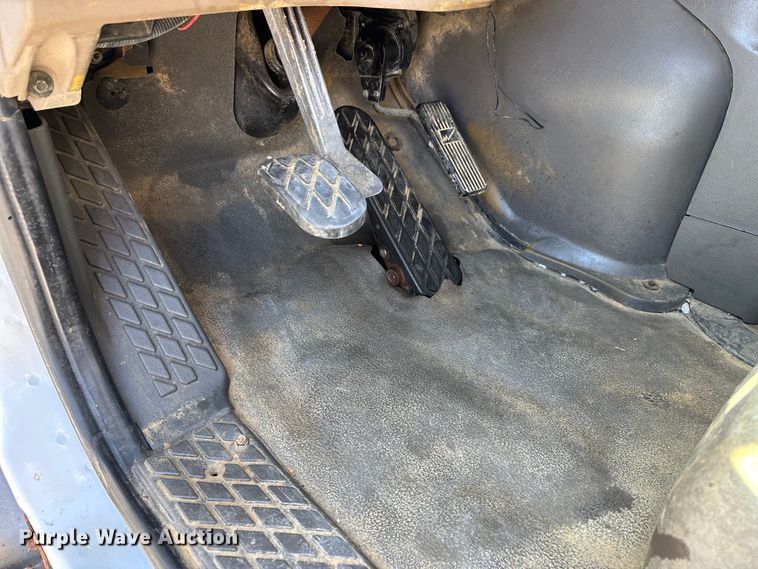 image for item DW7265 2003 Sterling reel truck