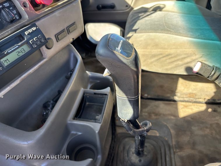 image for item DW7265 2003 Sterling reel truck