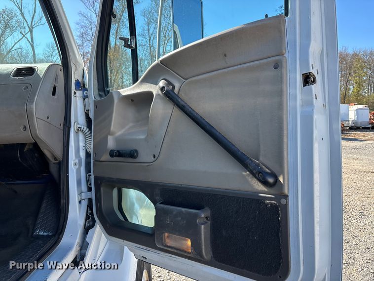 image for item DW7265 2003 Sterling reel truck