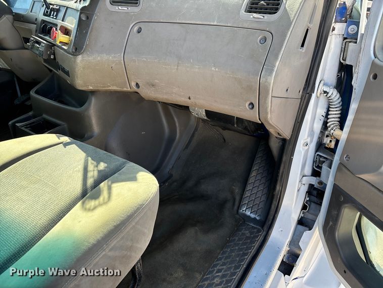 image for item DW7265 2003 Sterling reel truck