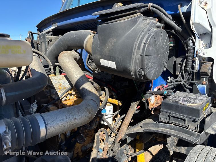 image for item DW7265 2003 Sterling reel truck