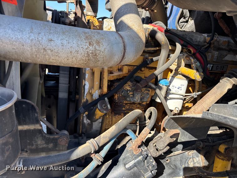 image for item DW7265 2003 Sterling reel truck