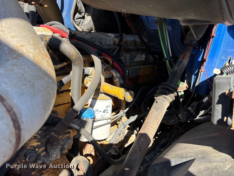 image for item DW7265 2003 Sterling reel truck