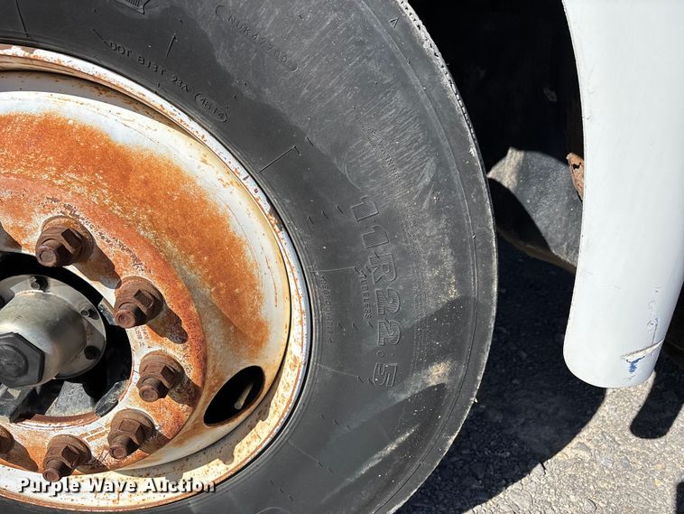 image for item DW7265 2003 Sterling reel truck