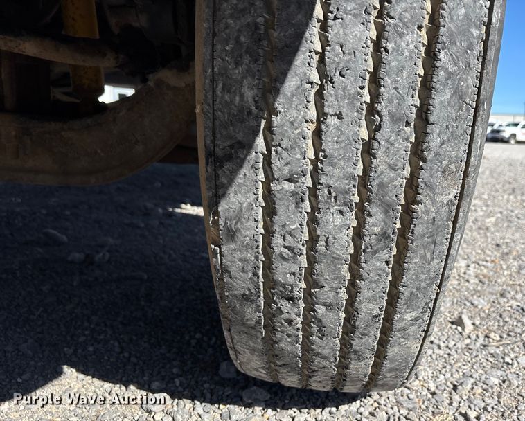 image for item DW7265 2003 Sterling reel truck