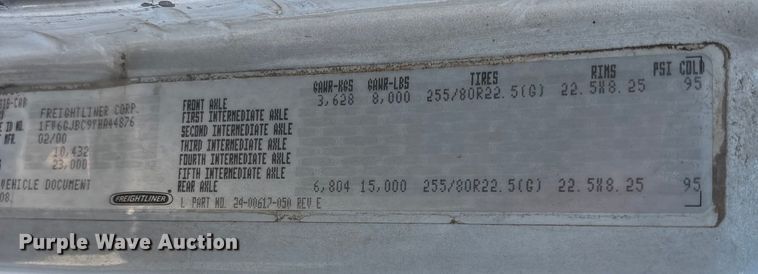 image for item DW7266 2000 Freightliner Crew Cab flatbed truck