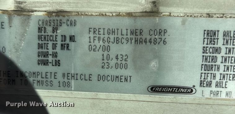image for item DW7266 2000 Freightliner Crew Cab flatbed truck