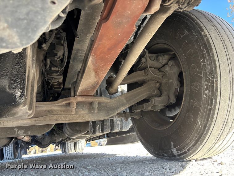 image for item DW7267 2019 Freightliner Cascadia semi truck