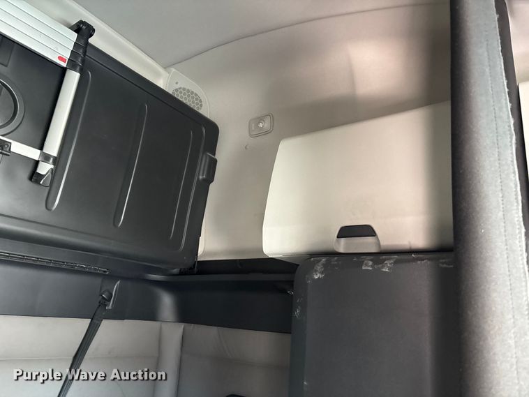 image for item DW7267 2019 Freightliner Cascadia semi truck