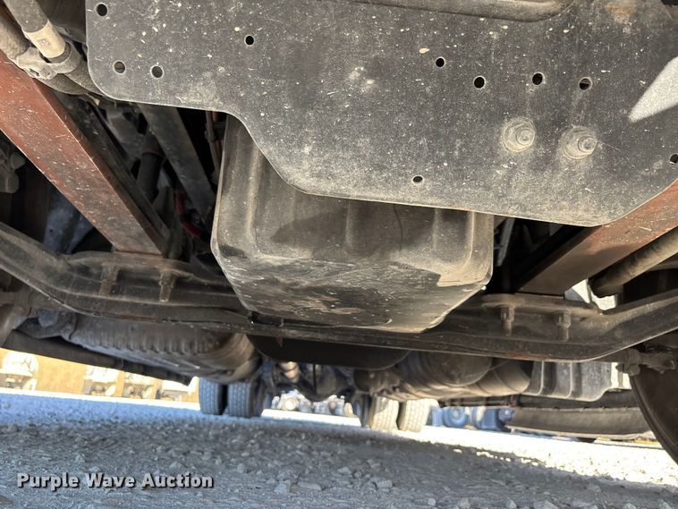 image for item DW7268 2020 Freightliner Cascadia semi truck