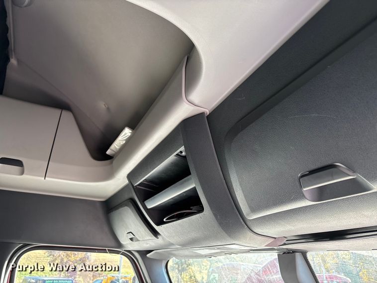 image for item DW7268 2020 Freightliner Cascadia semi truck